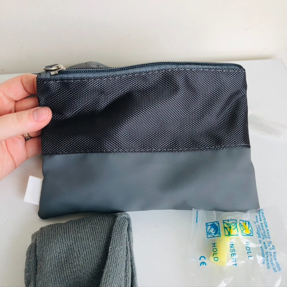 Aer Lingus Travel Business Amenity Kit - Picture 4 of 4